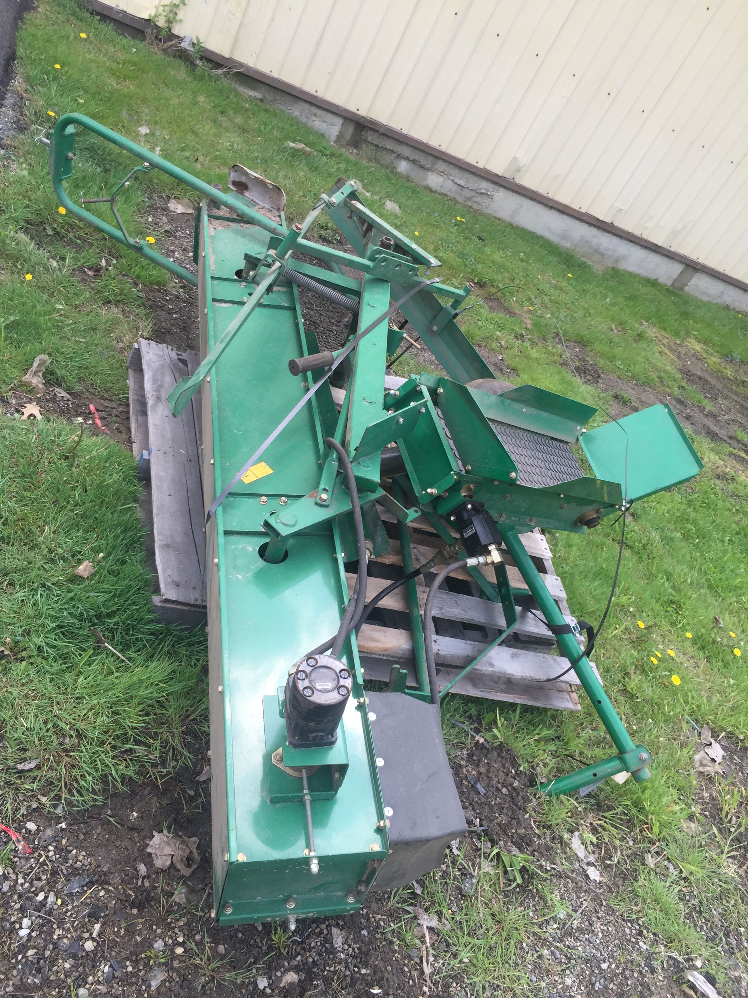 Cushman Core Harvester Kenney Machinery